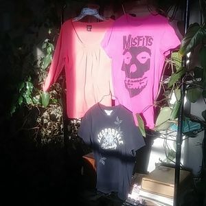 A bundle of three womens short sleeved tees